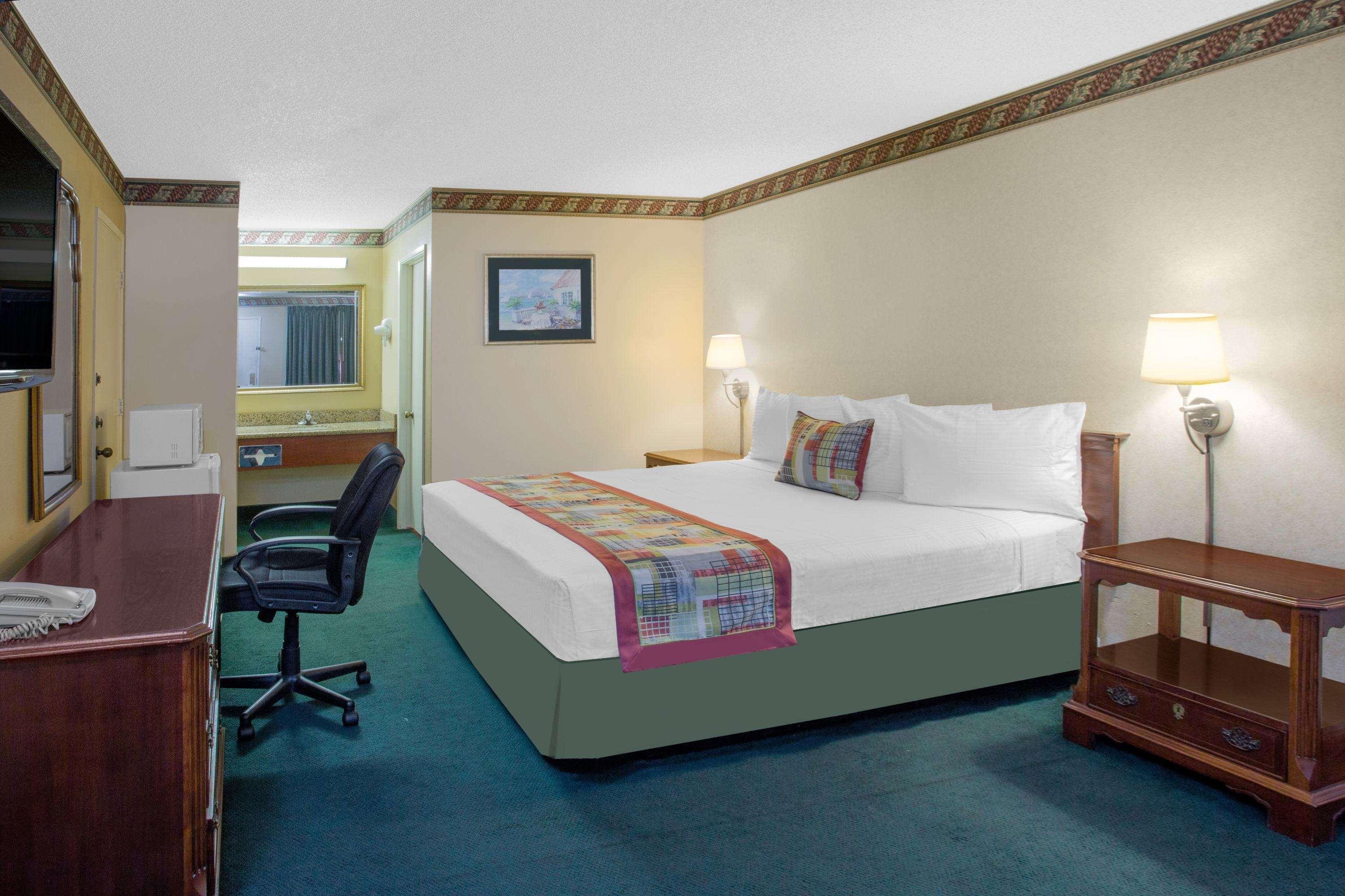 Travelodge By Wyndham Costa Mesa Newport Beach Hacienda Exteriér fotografie