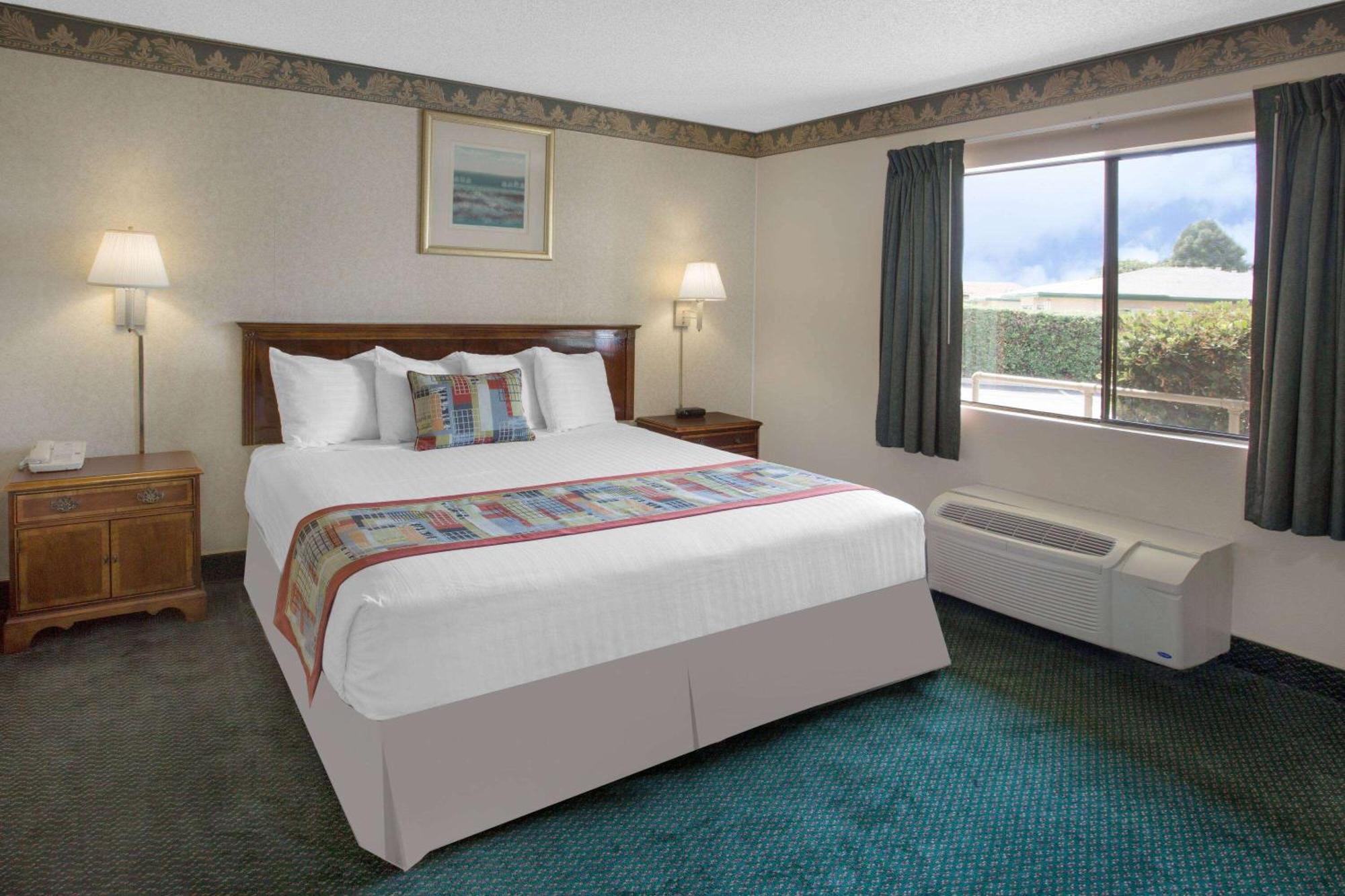 Travelodge By Wyndham Costa Mesa Newport Beach Hacienda Exteriér fotografie