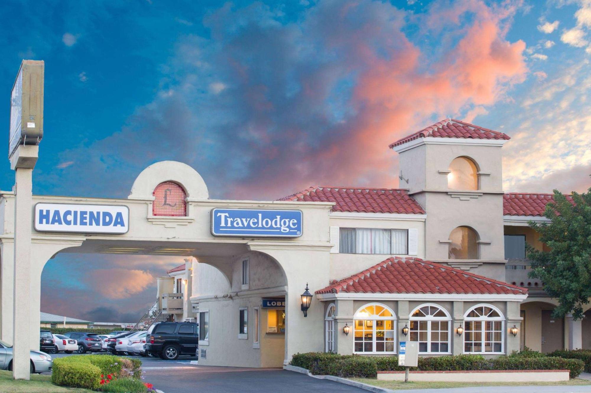 Travelodge By Wyndham Costa Mesa Newport Beach Hacienda Exteriér fotografie